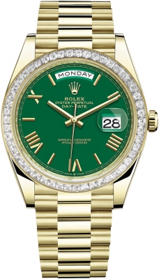 228398TBR Green Roman